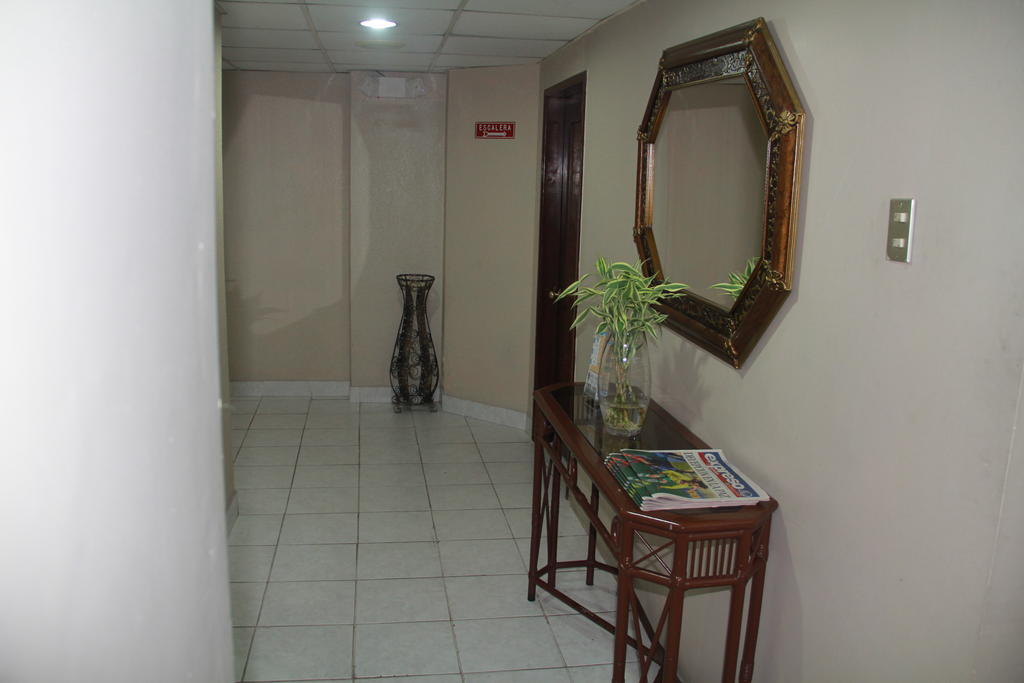 Hotel La Torre 瓜亚基尔 外观 照片