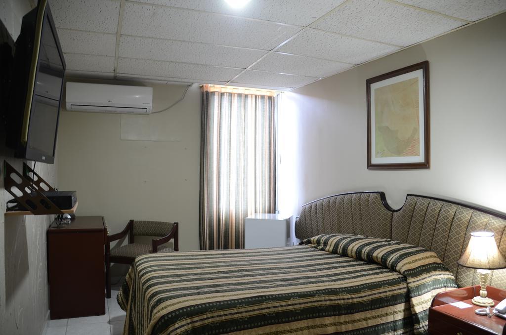 Hotel La Torre 瓜亚基尔 客房 照片